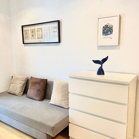 Nice Apartment Near Barcelona Center Buitenkant foto