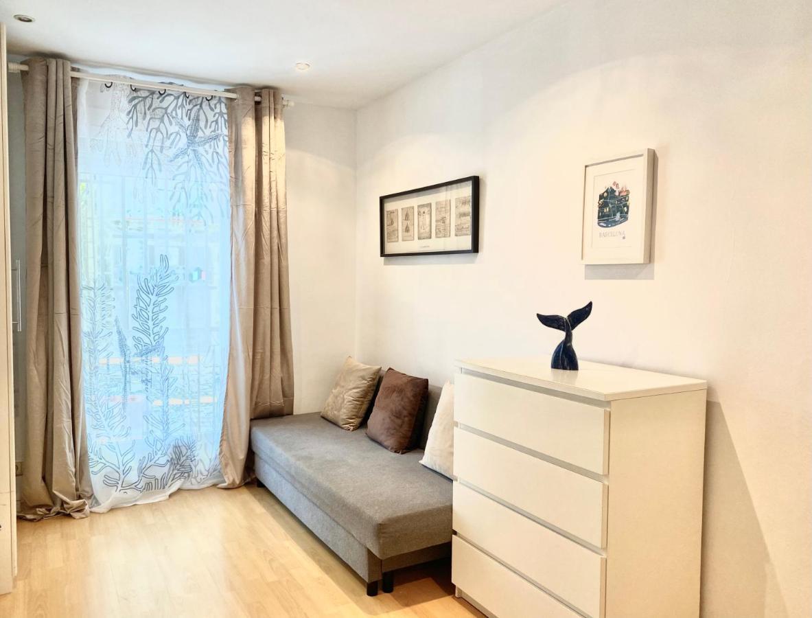 Nice Apartment Near Barcelona Center Buitenkant foto