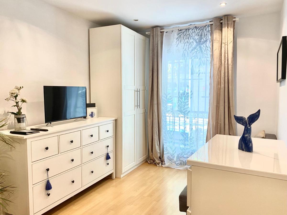 Nice Apartment Near Barcelona Center Buitenkant foto